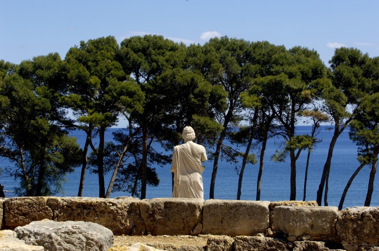 Estàtua d'Asklepios a les ruïnes d'Empúries, L'Escala