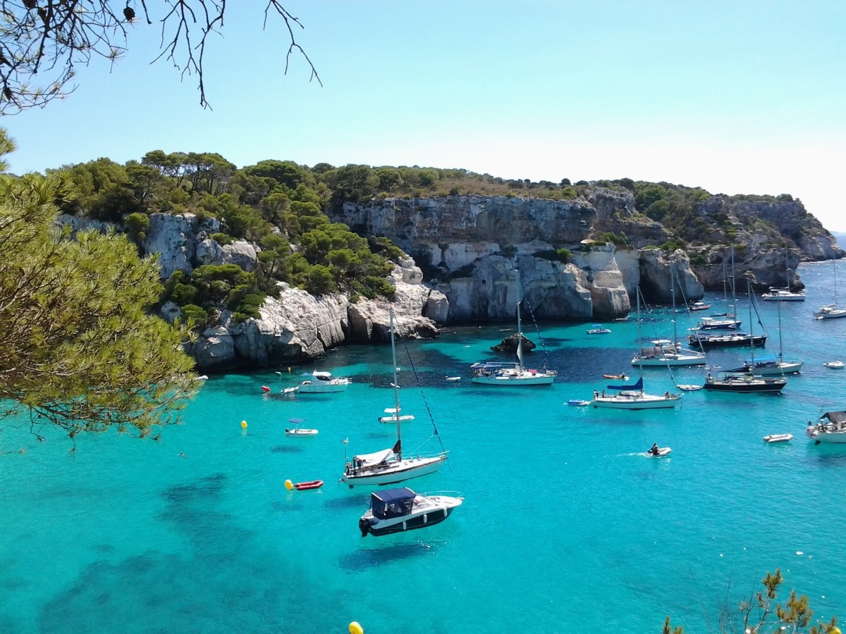 3. Menorca, la isla de la paz Seis playas paradisiacas en España, Italia y Portugal
