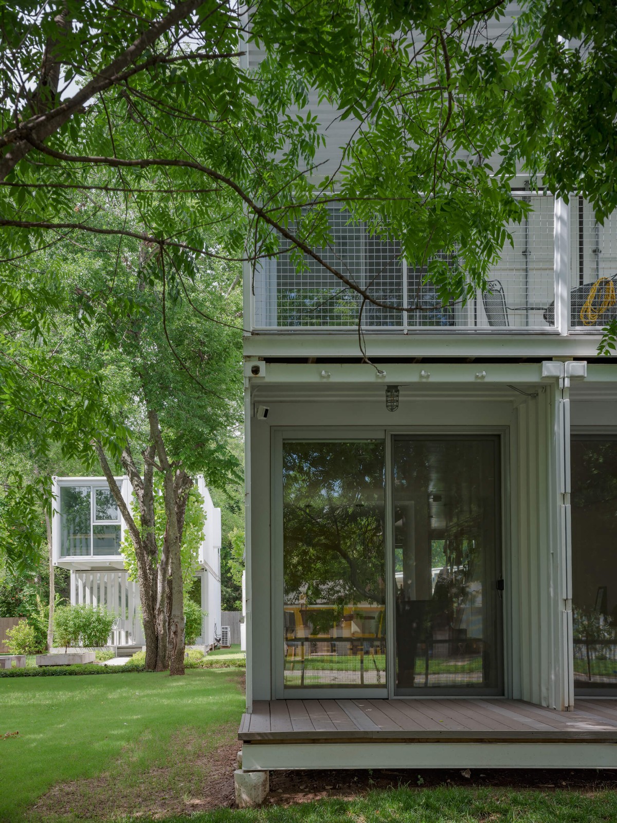 Ventanal de una de las viviendas de Squirrel Park
