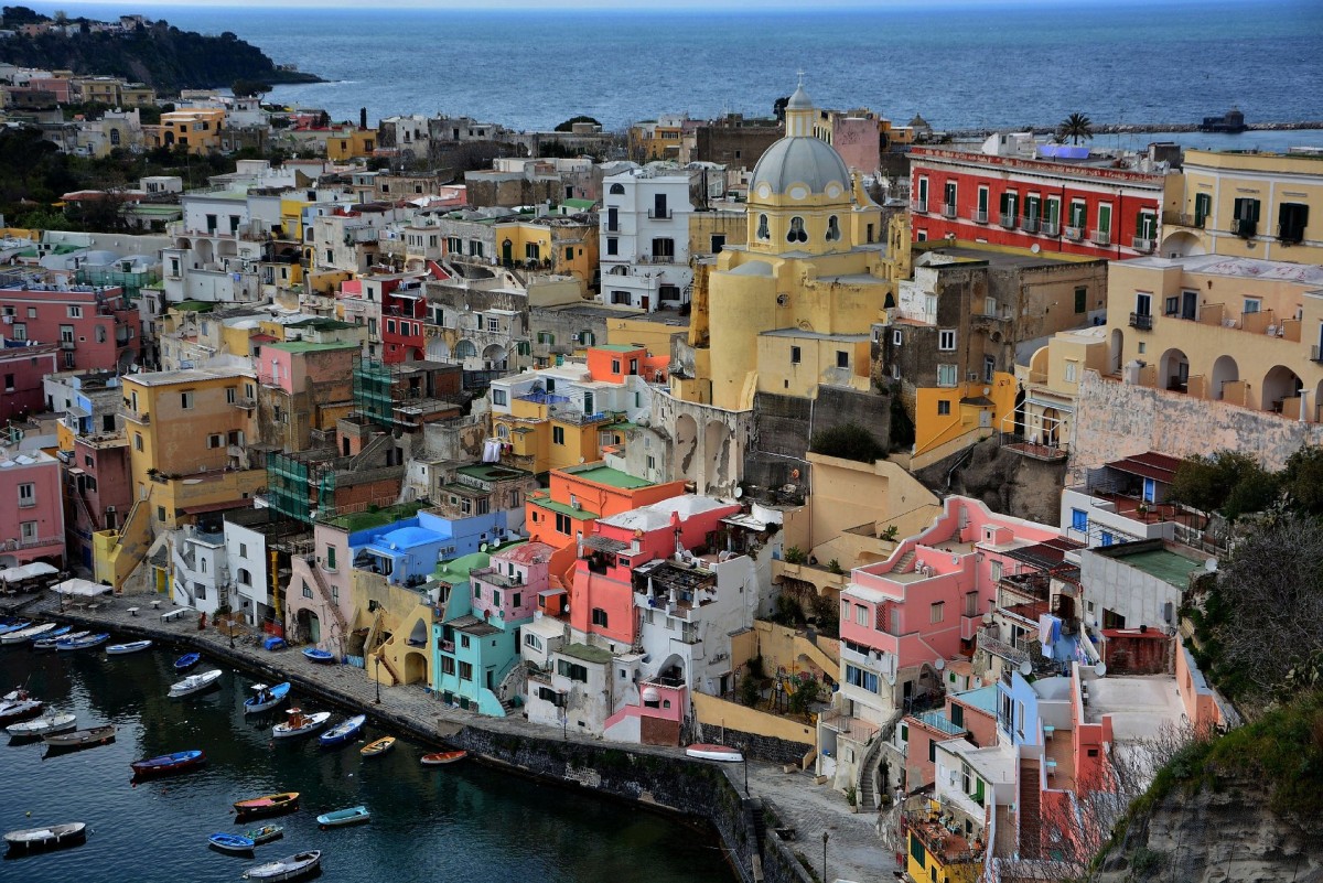 Procida Seis playas paradisiacas en España, Italia y Portugal