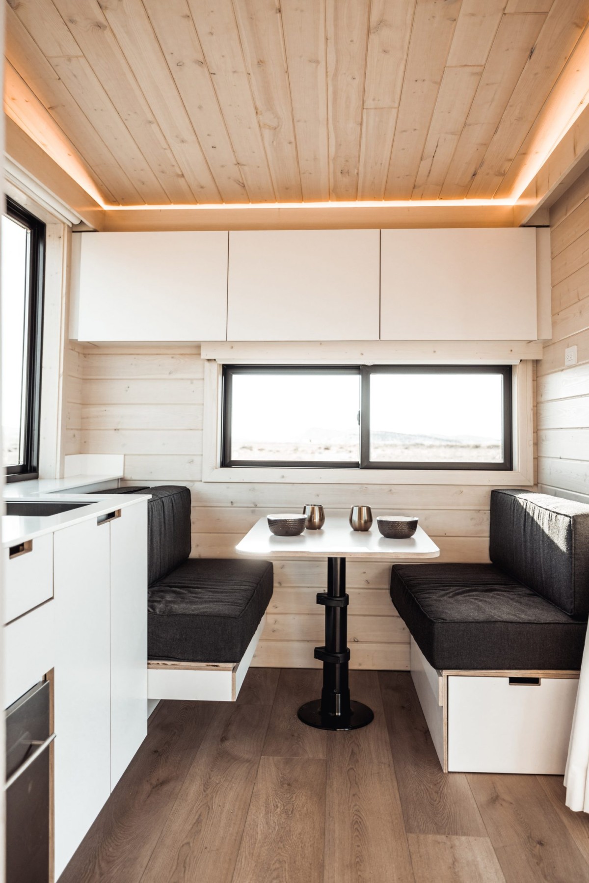 Un pequeo espacio sirve de comedor