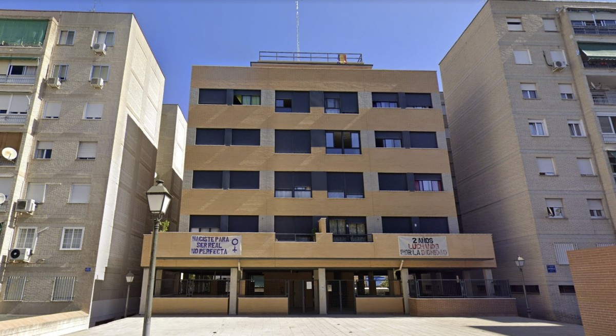 Se subasta por 2,5 millones el edifico ‘La Dignidad’, ocupado durante años en Móstoles
