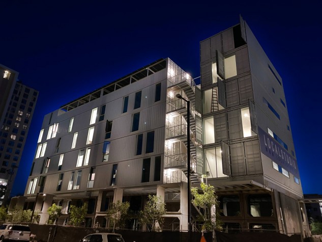 Este es el edificio de viviendas hecho con contenedores más alto de EEUU