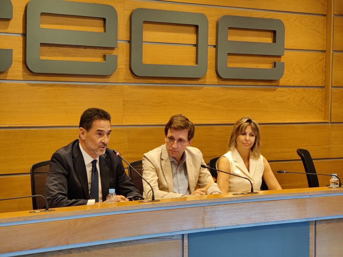 Carolina Roca sustituye a Juan Antonio Gómez-Pintado como nueva presidenta de Asprima