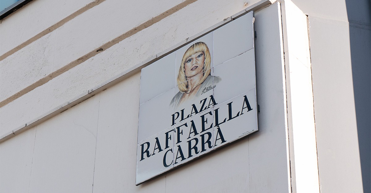 Madrid, la primera ciudad que le dedica una plaza a la cantante y "embajatriz' Raffaella Carrà
