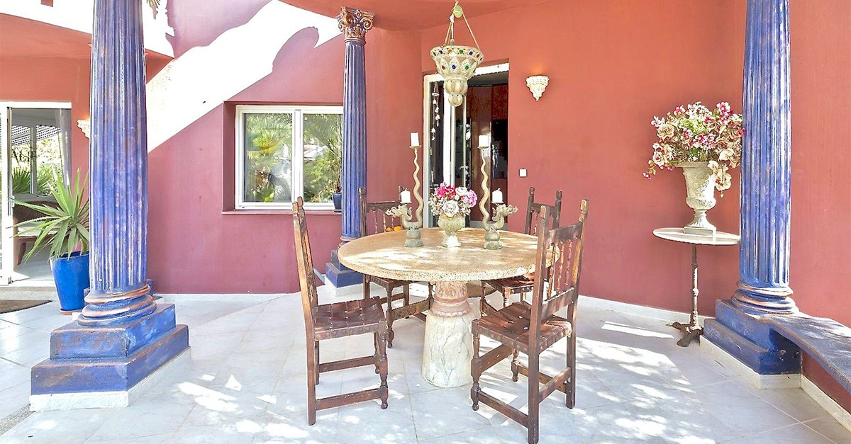 Una exclusiva villa de estilo árabe con licencia turística en Ibiza, por 3,5 millones
