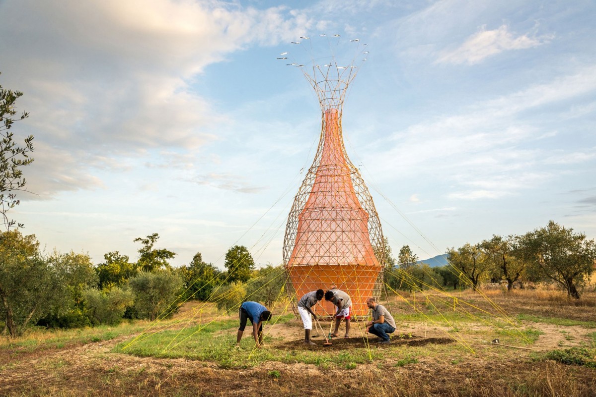 Warka Water, la torre de bambú para combatir la sequía