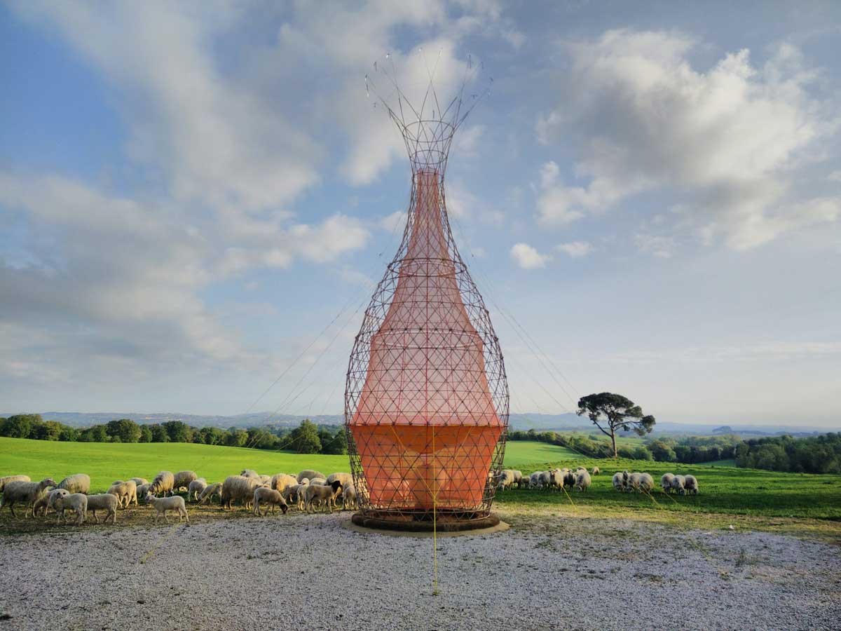 Warka Water, la torre de bambú para combatir la sequía