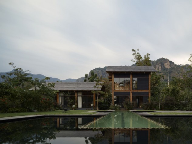 Unas espectaculares casas prefabricadas de madera y cemento construidas como un Lego 