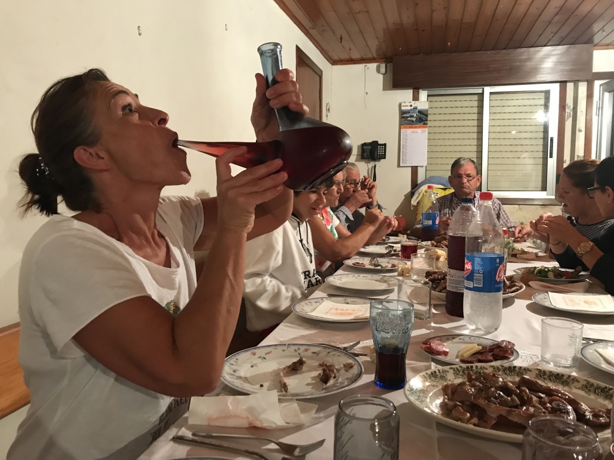 Sabías que... el origen del porrón está en un recipiente con forma de animal