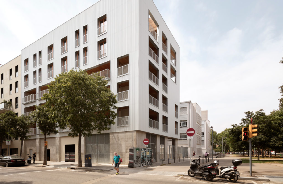 Cinco proyectos de vivienda de Barcelona, premiados por la AVS