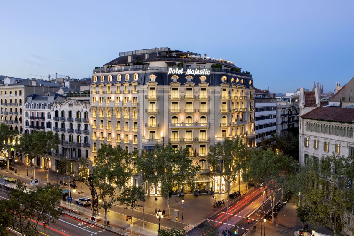 El hotel de lujo está en el centro de la capital catalana