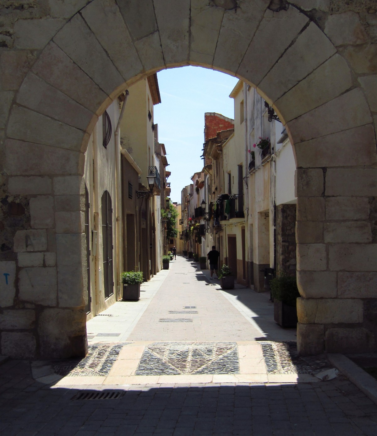 Arc al carrer de la Corona d'Aragó i Carrer Major de Cambrils