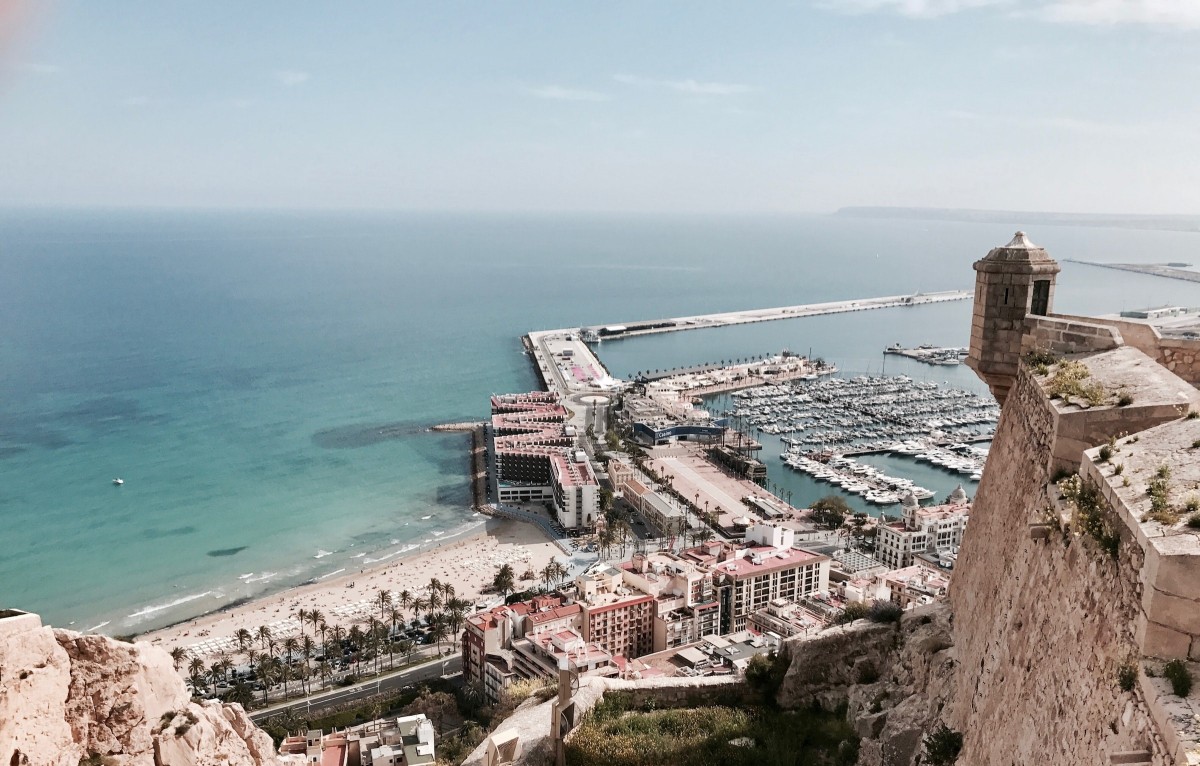 Alicante is een populaire optie voor goedkoop Spaans vastgoed 