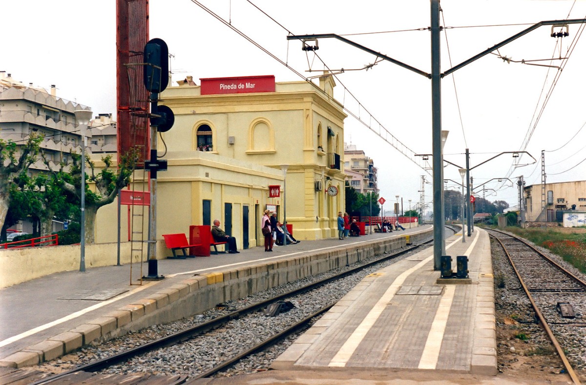Estació de tren de Pineda de Mar
