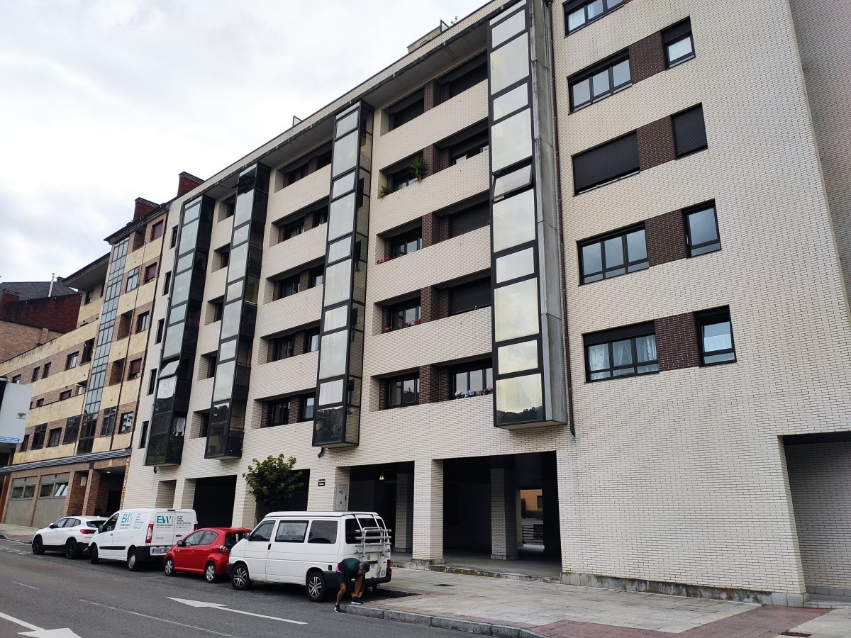 Luz verde al bono joven de Madrid: 250 euros al mes para alquilar casas de hasta 900 euros