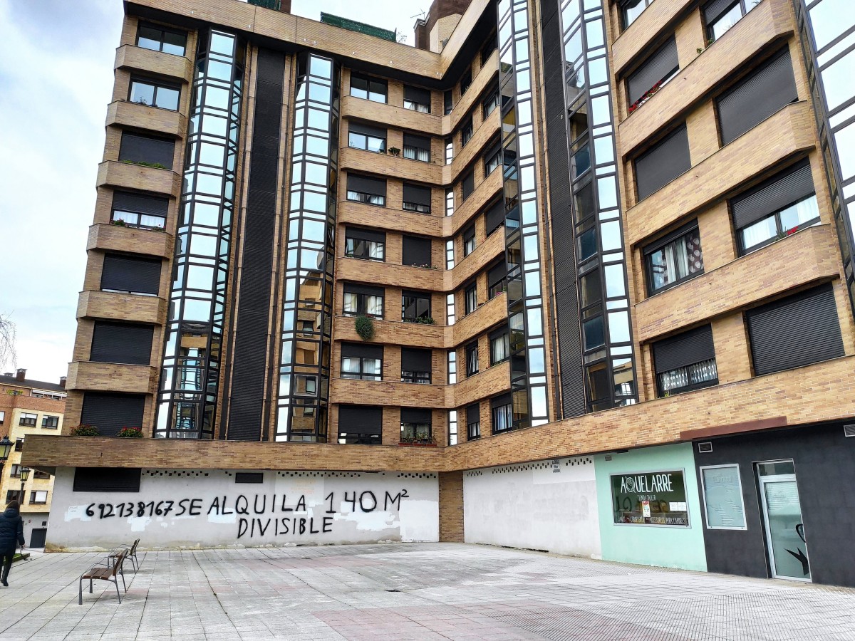Funcas: el alza del euríbor frenará la demanda de vivienda, pero descarta un fuerte parón del sector