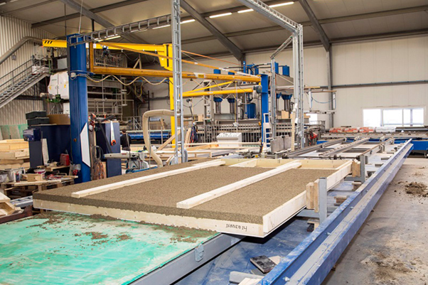 De la paja al bambú: los materiales de construcción que reducen el consumo energético de una casa