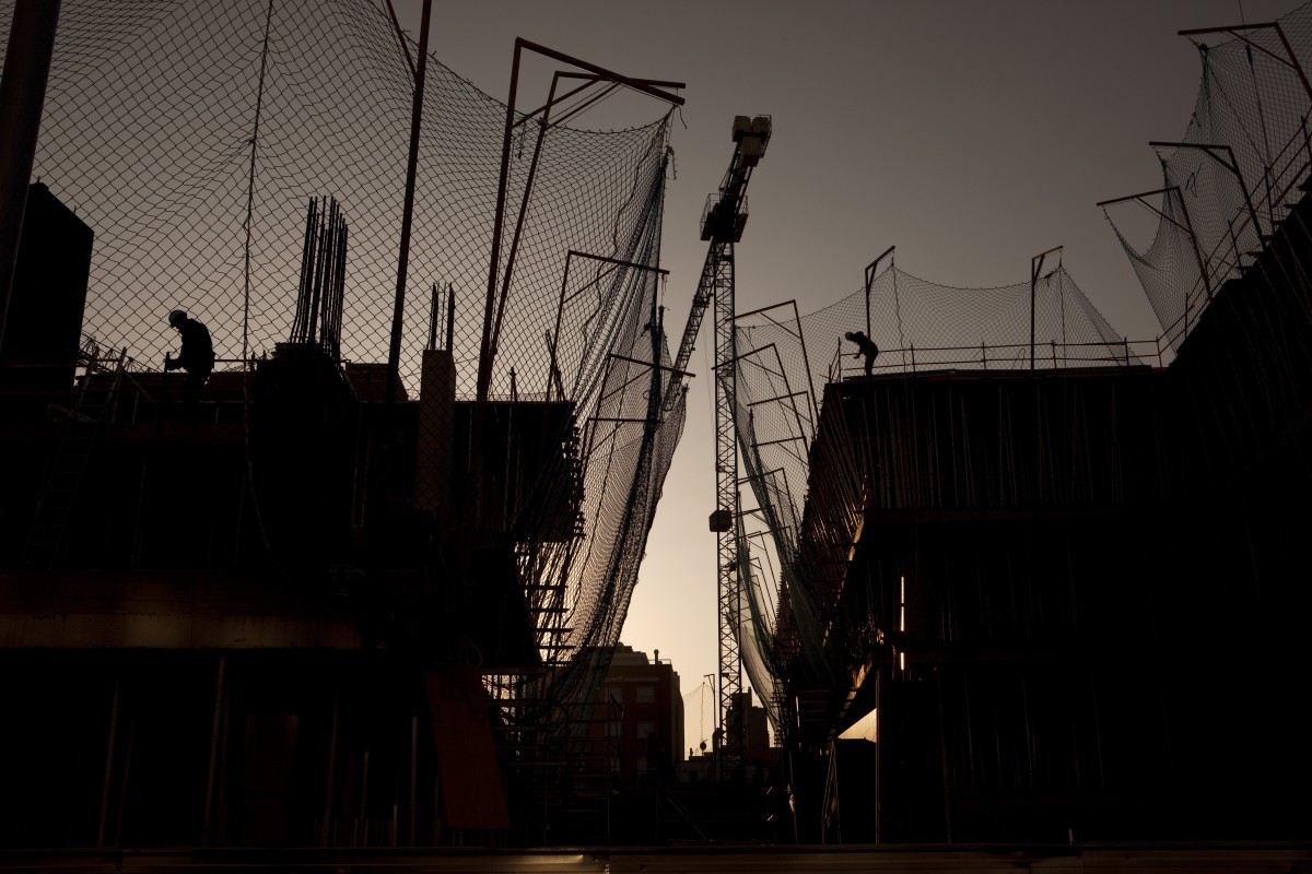 El sector constructor, de ser uno de los reyes de la economía a tocar mínimos históricos