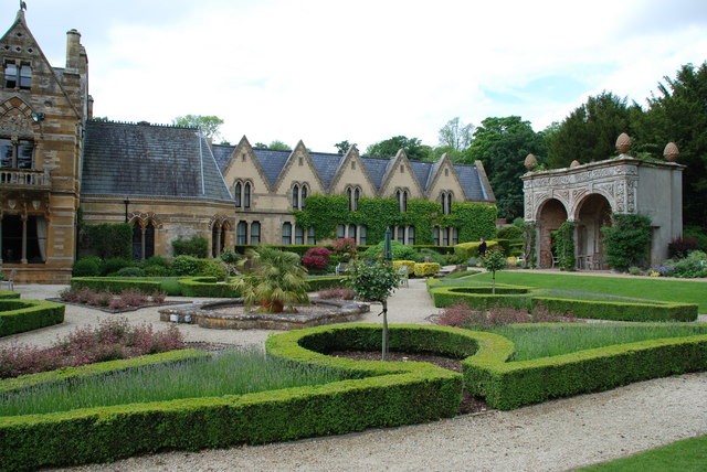 Ettington Park Hotel 