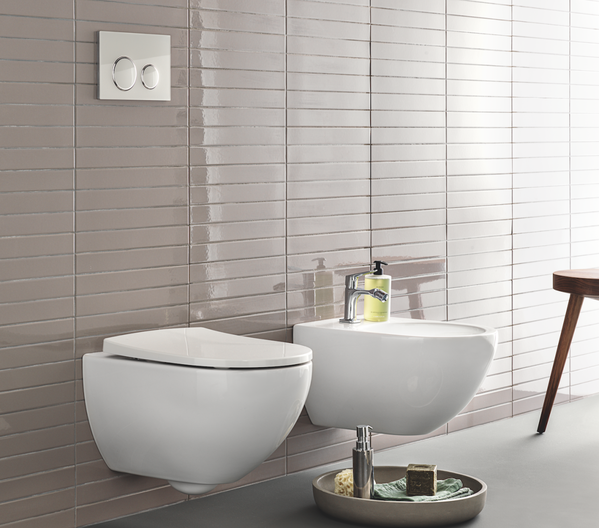 Inodoro empotrado, una solución para baños pequeños