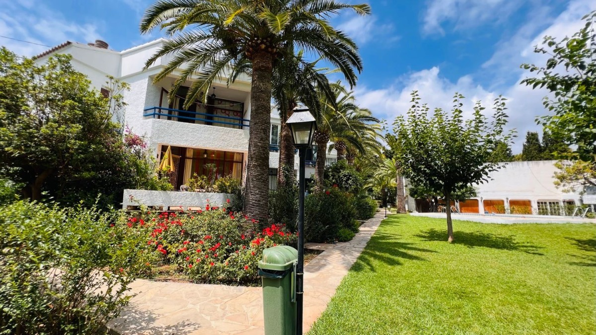 Xalet en venda a Castelló per 114.000 euros / idealista