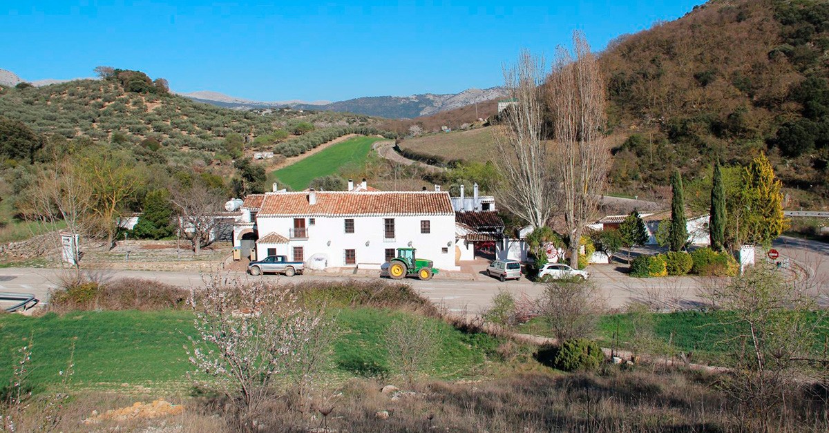 La Venta de Alfarnate se encuentra a dos kilómetros del pueblo homónimo