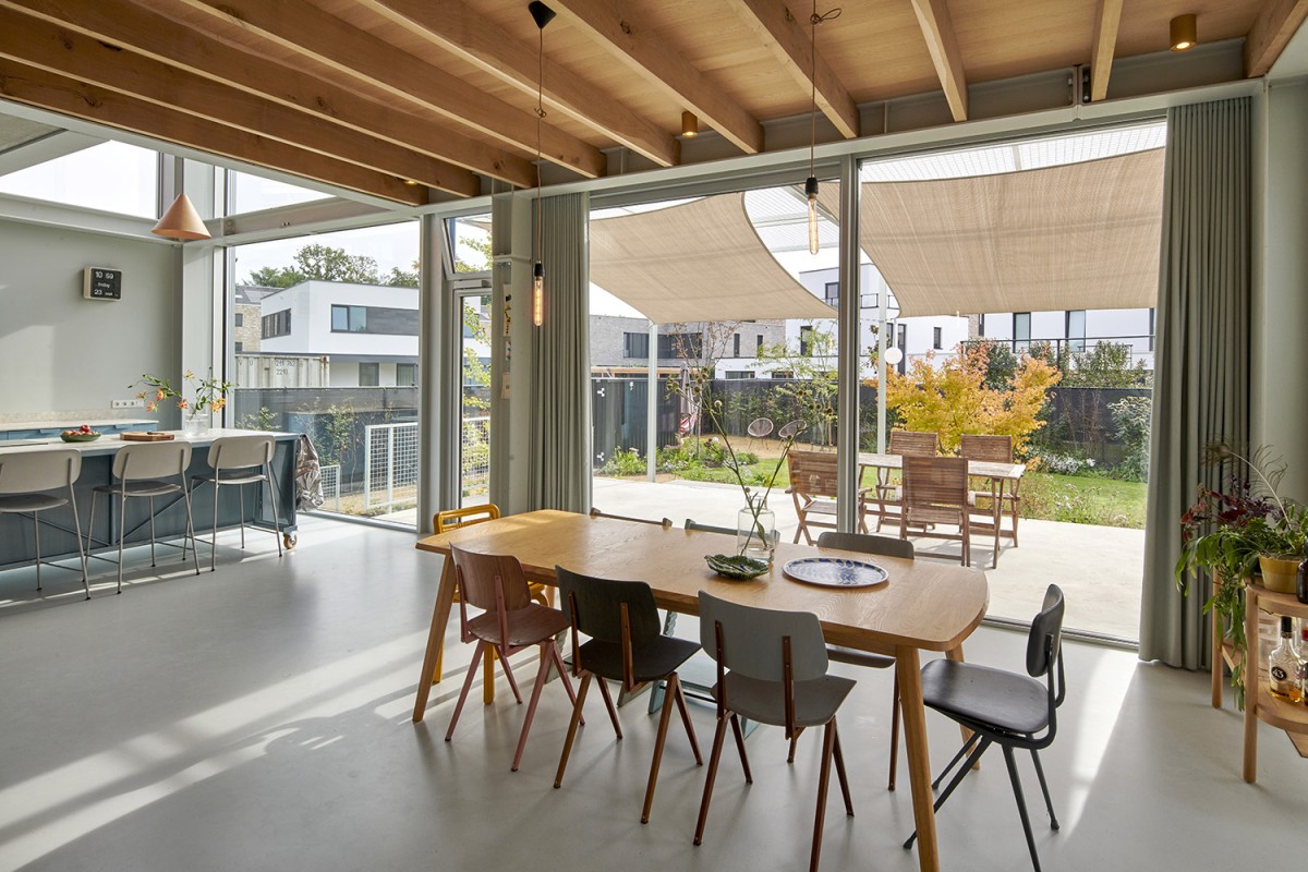 Comedor con ventanal