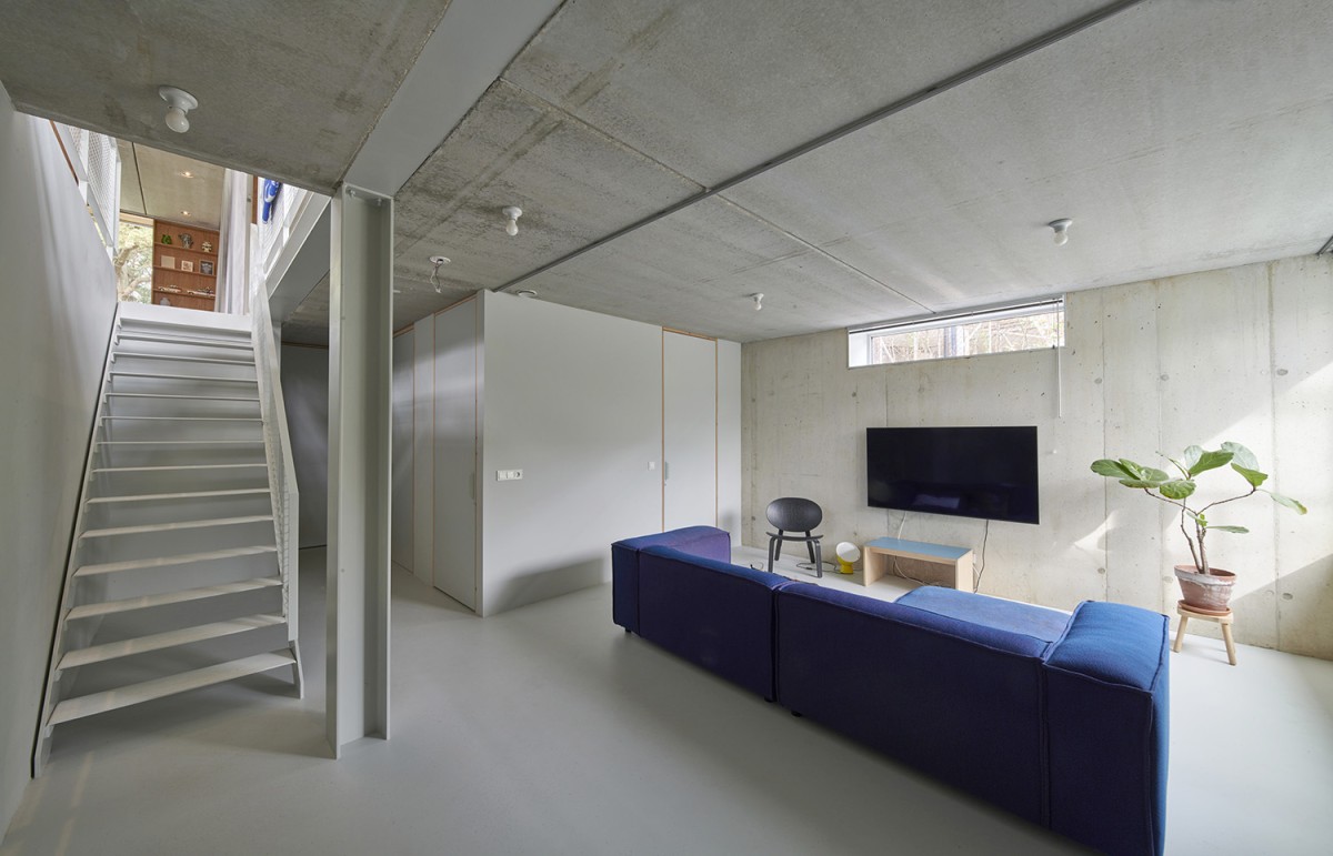 Salón en el sótano