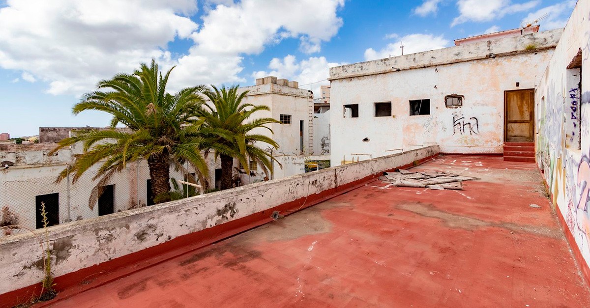 En el anuncio se ofrece como edificio de uso mixto