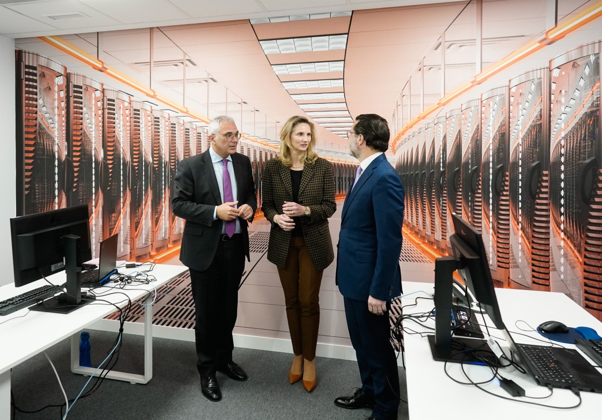 La Comunidad lanza una oficina para centros de procesamiento de datos y captar 6.000 millones de euros hasta 2025