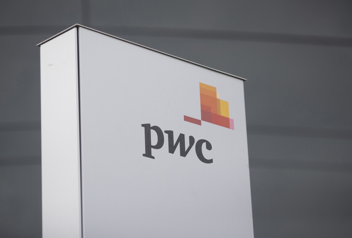Archivo - Torre de PwC en España, en Madrid (España), a 22 de febrero de 2021. El consejo de administración de Almirall someterá al visto bueno de la junta general de accionistas, prevista para el próximo 7 de mayo, el nombramiento de KPMG como nuevo audi