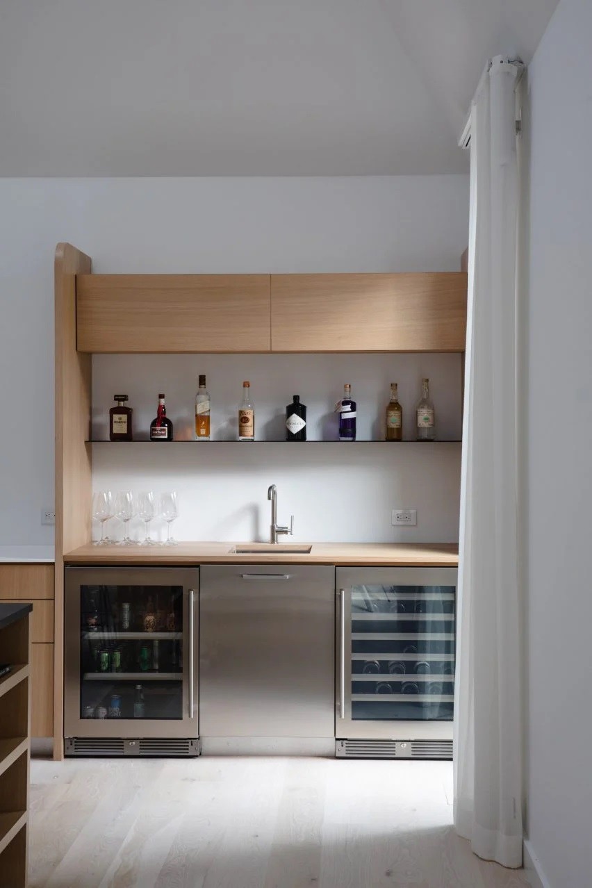 Cocina con tonos marrones