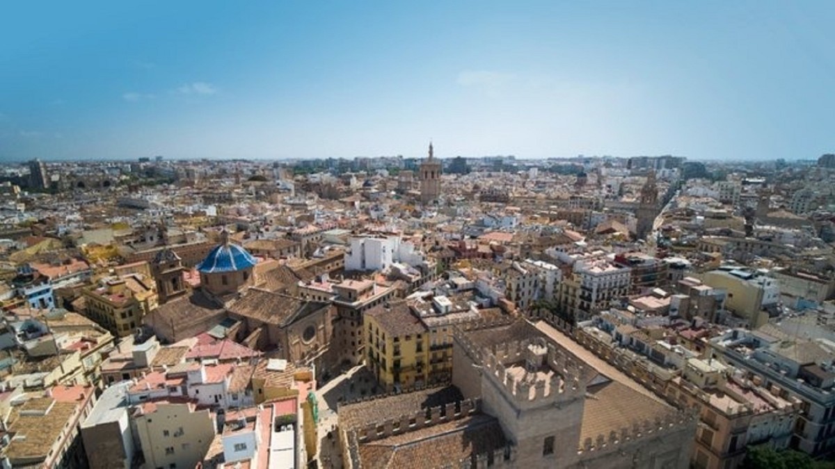Valencia sube la plusvalía para evitar compraventas de viviendas especulativas