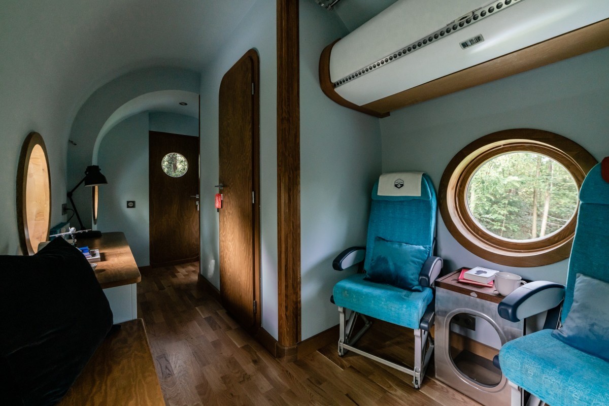 Interior de Jet House, un proyecto de Hello Wood en Hungría