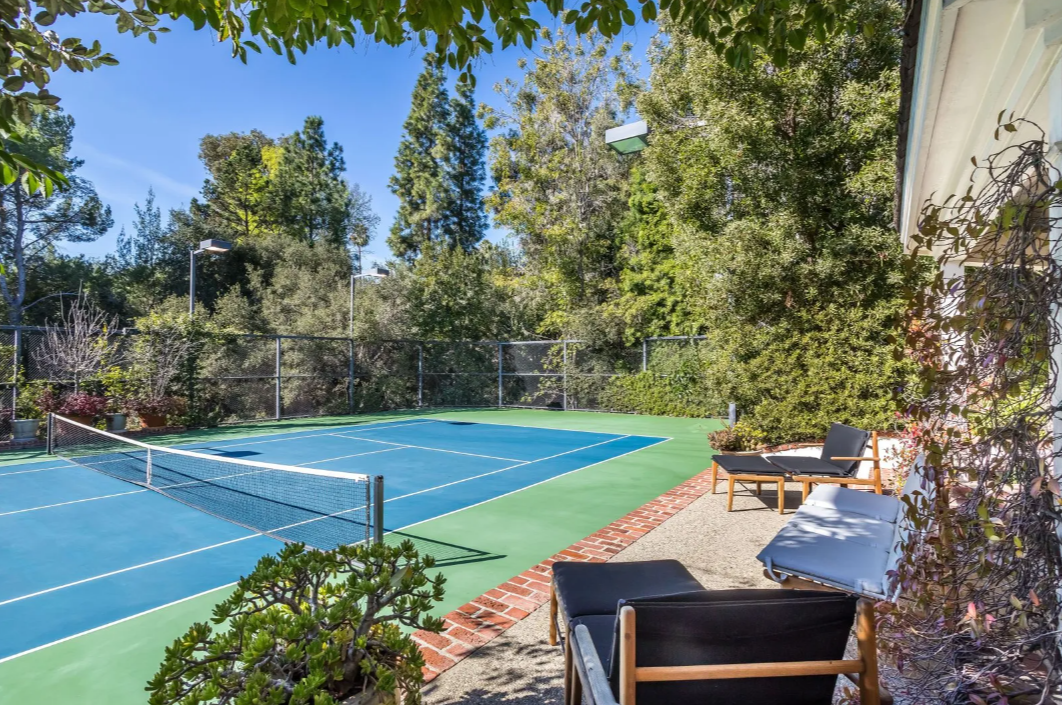 Pista de tenis en la mansión de Jim Carrey