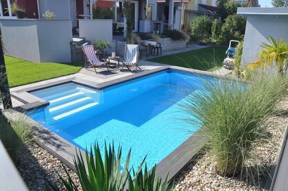 Escaleras de obra para piscina: modelo rectangular