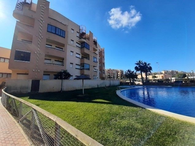 Baix amb terrassa i piscina a la venda a Múrcia per 49.000 euros / idealista