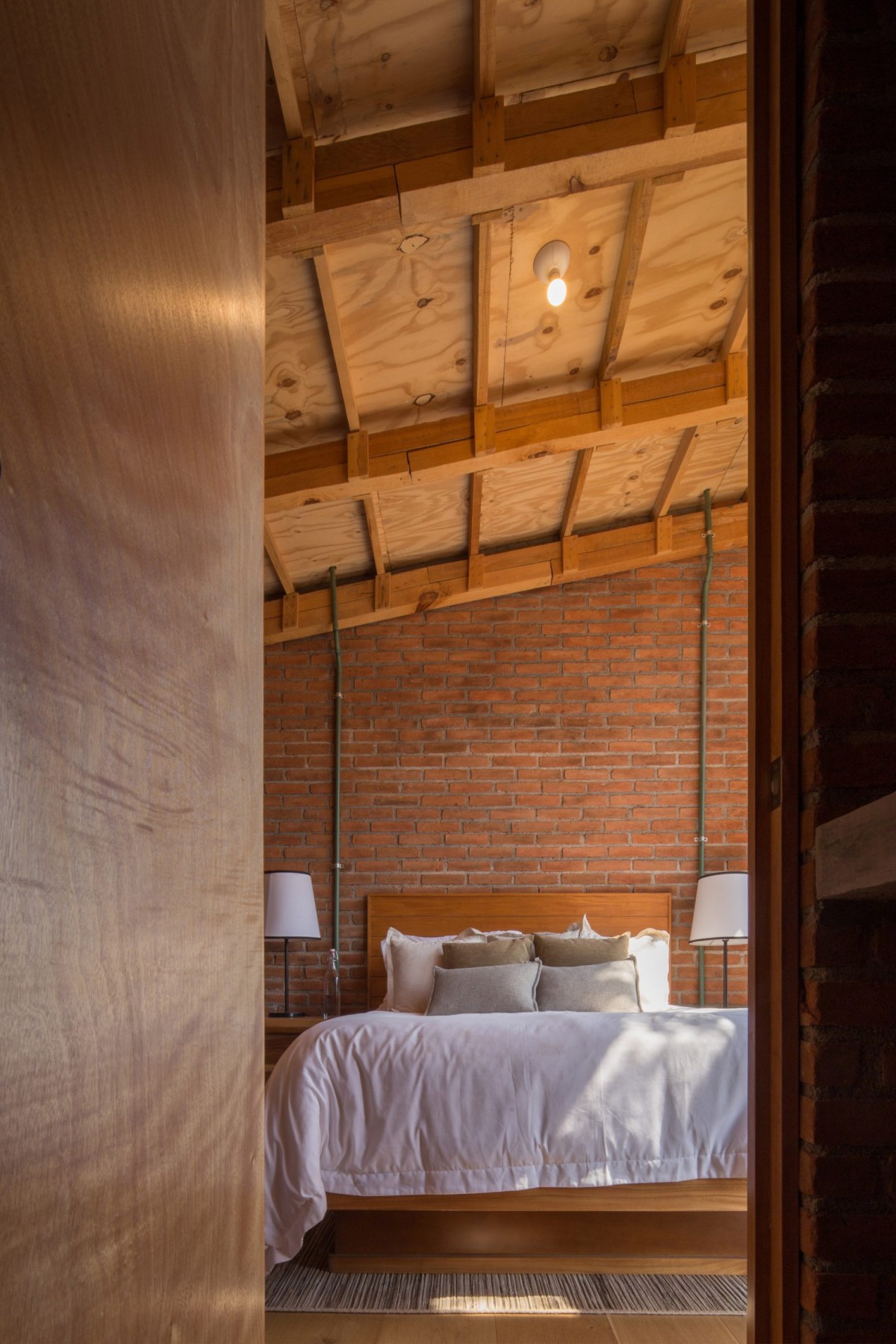 Los dormitorios se sitúa en uno de los extremos de la vivienda