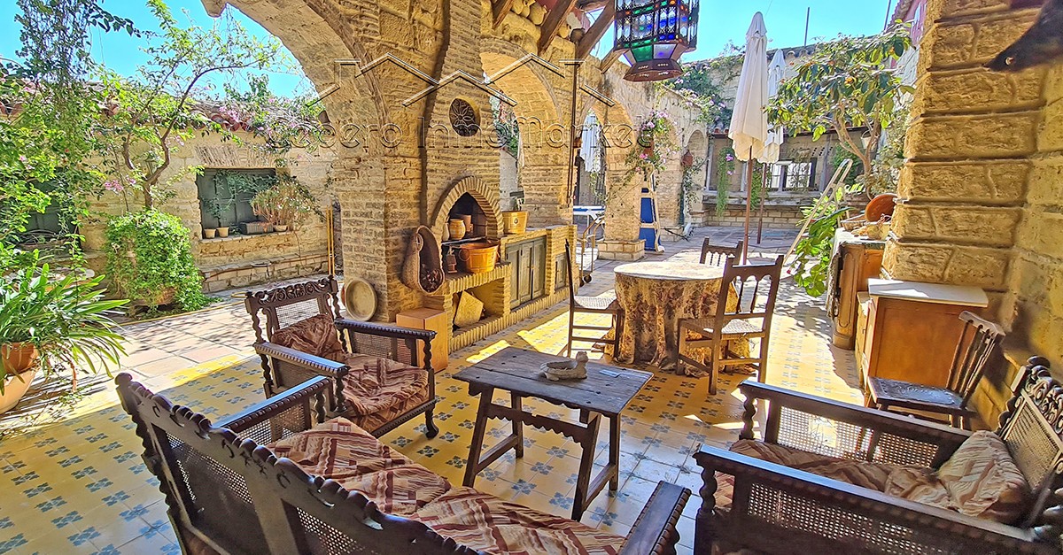 A la venta esta casa-palacio del S. XIX en Jerez con más de 1.500 m2 por 1,2 millones