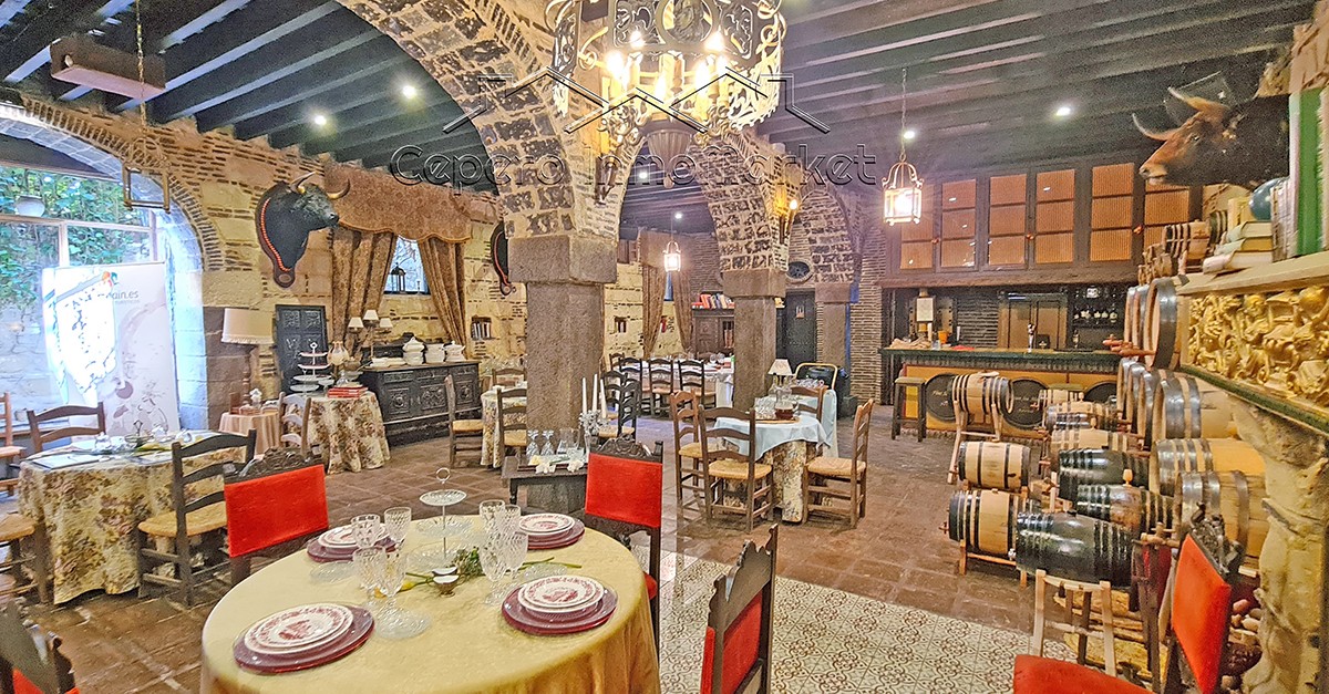 A la venta esta casa-palacio del S. XIX en Jerez con más de 1.500 m2 por 1,2 millones