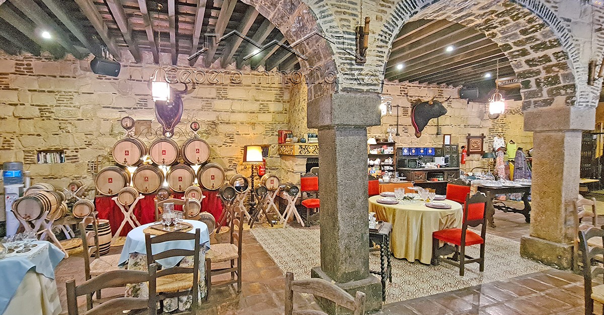 A la venta esta casa-palacio del S. XIX en Jerez con más de 1.500 m2 por 1,2 millones