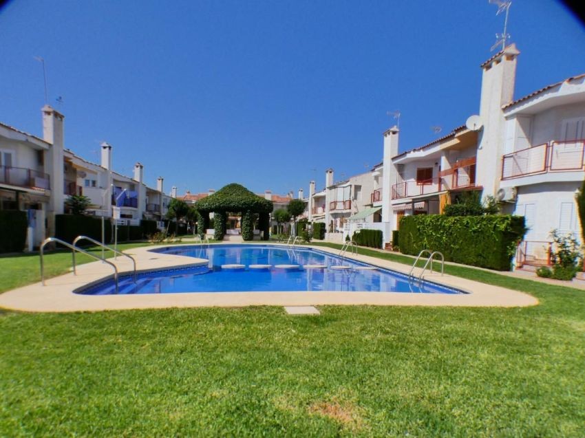 Casas reformadas con piscina esta es tu gran oportunidad — idealista/news