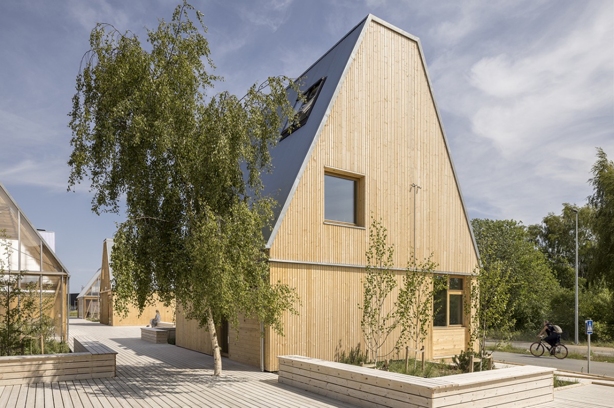 Una de las dos viviendas unifamiliares completas del conjunto