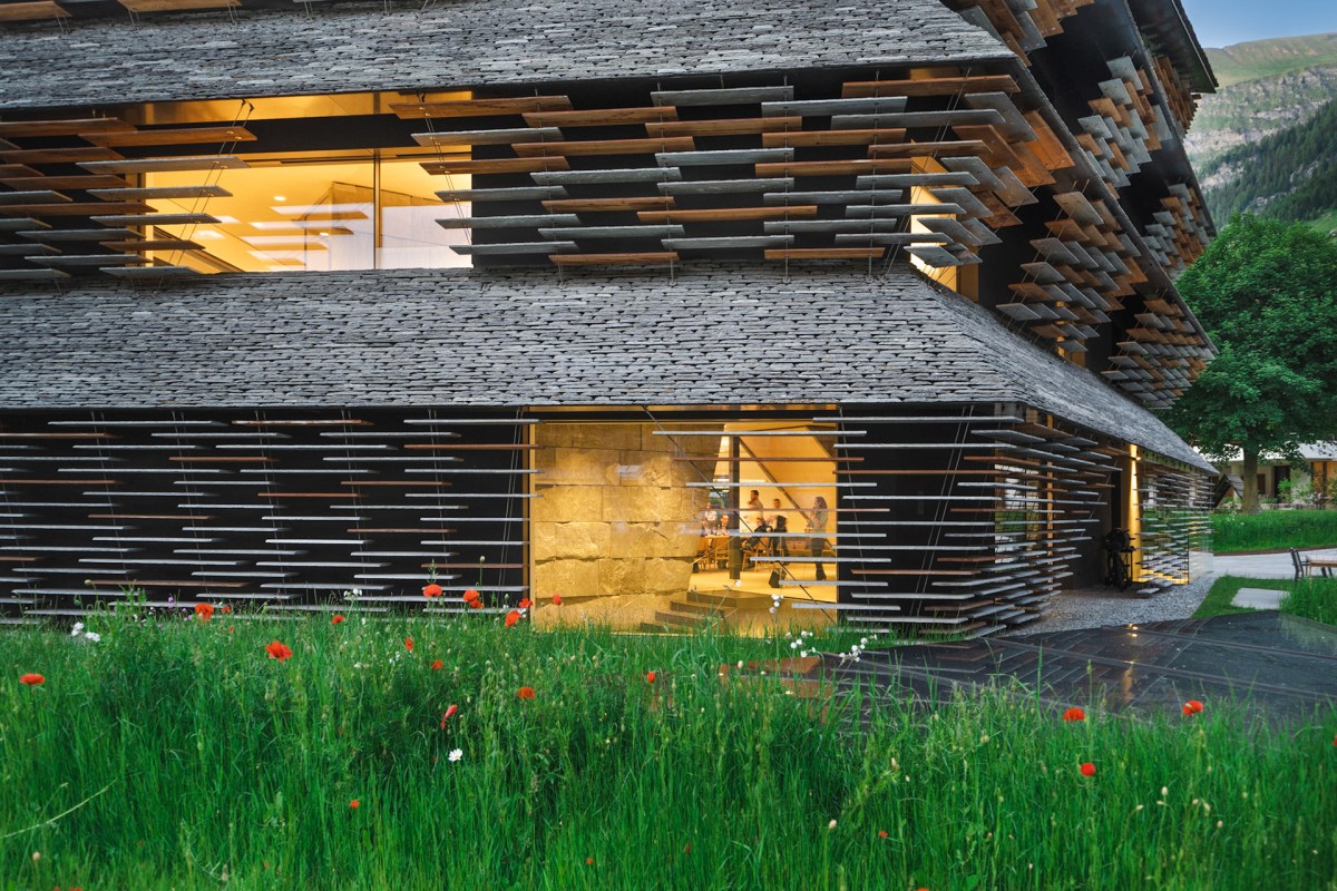 La planta baja acoge un espacio cultural multiusos para exposiciones, conciertos o eventos