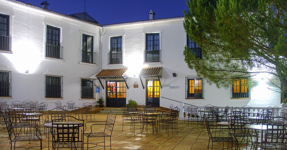 Hotel in Sierra de Huelva for sale at €1.5 million