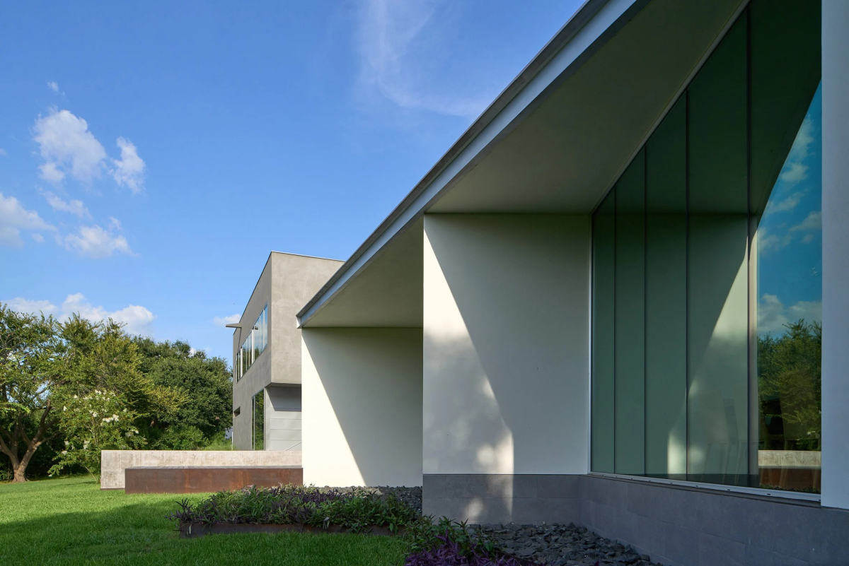 Wing of stunning house in Texas
