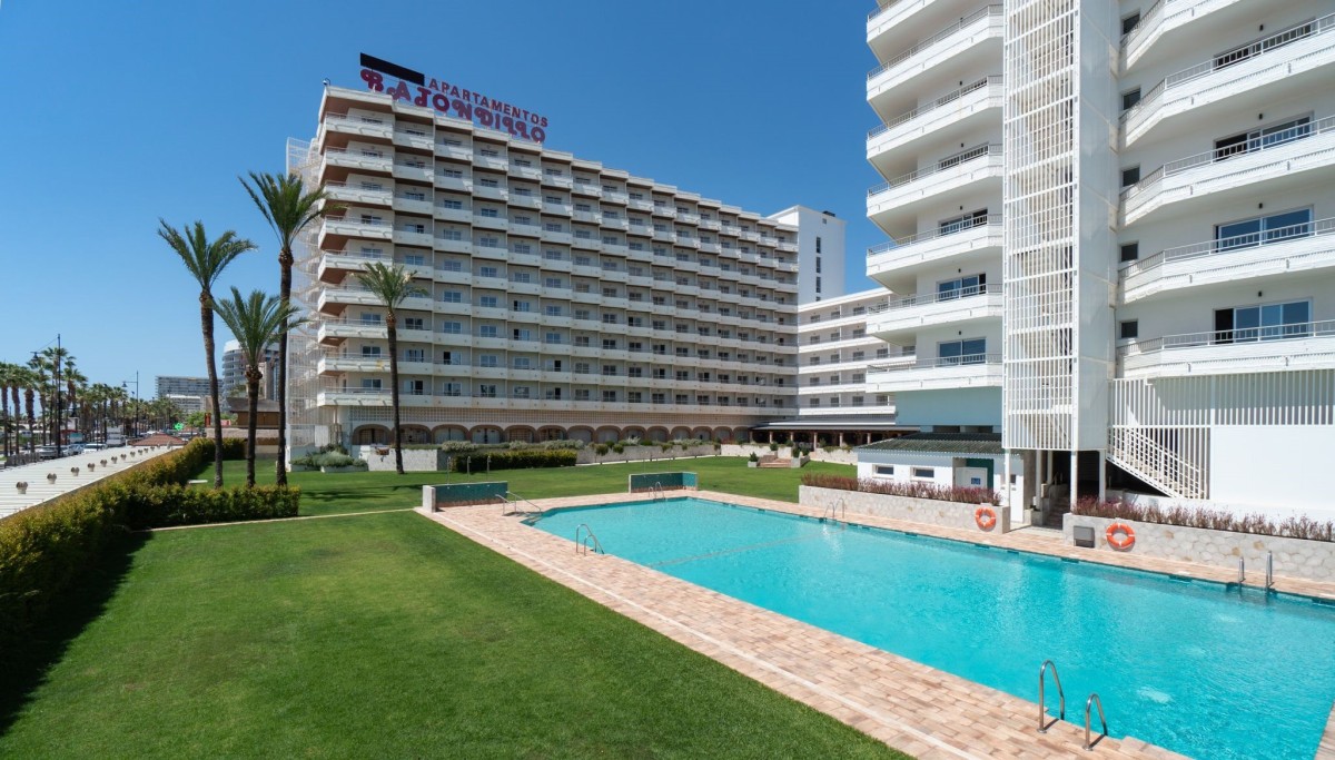 Archivo - El nuevo perfil del hipotecado no residente en España es más joven y de países anglosajones, según UCI. 