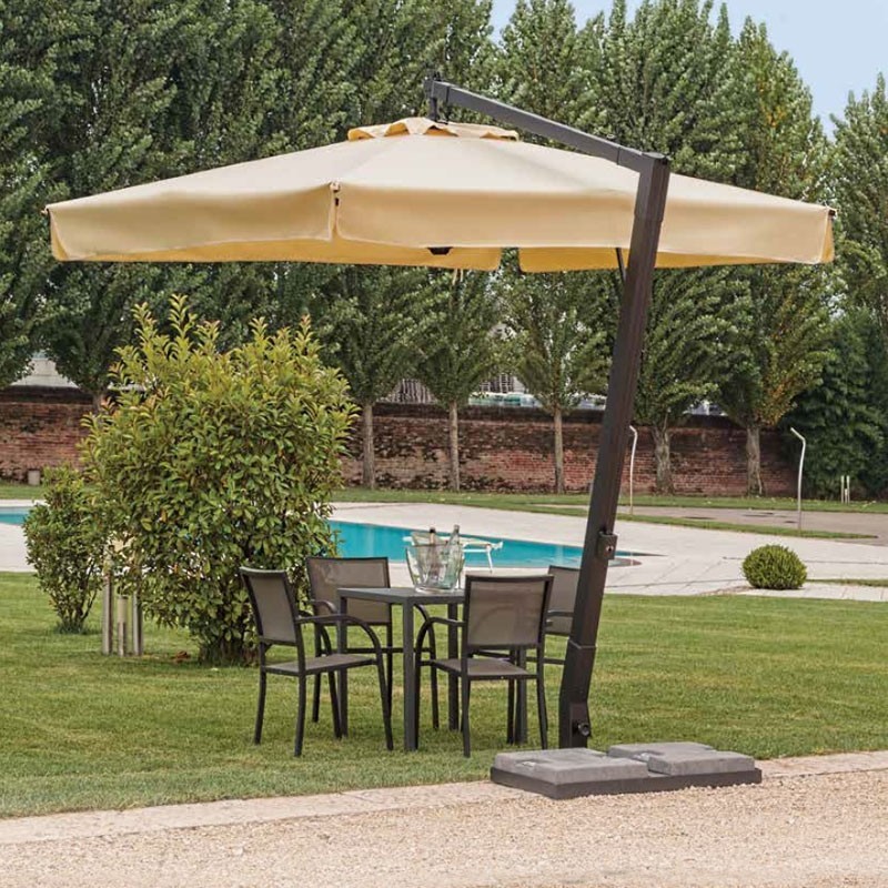 How to create a swimming pool in the garden