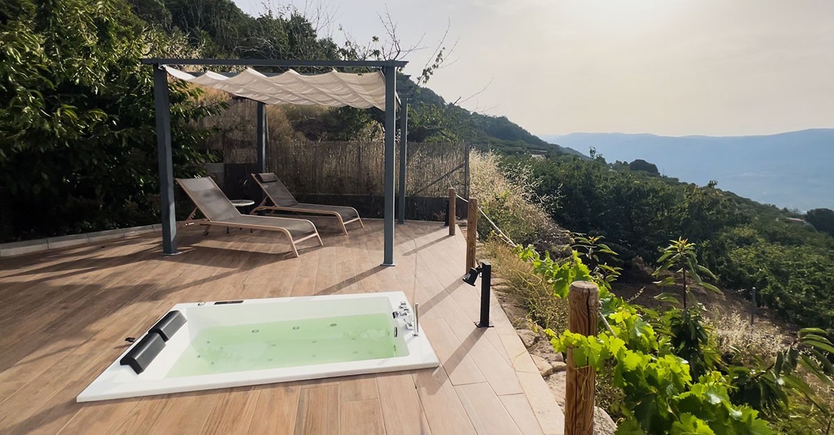 From shepherds' huts to luxury glamping: we explore Valle del Jerte's rural accommodation